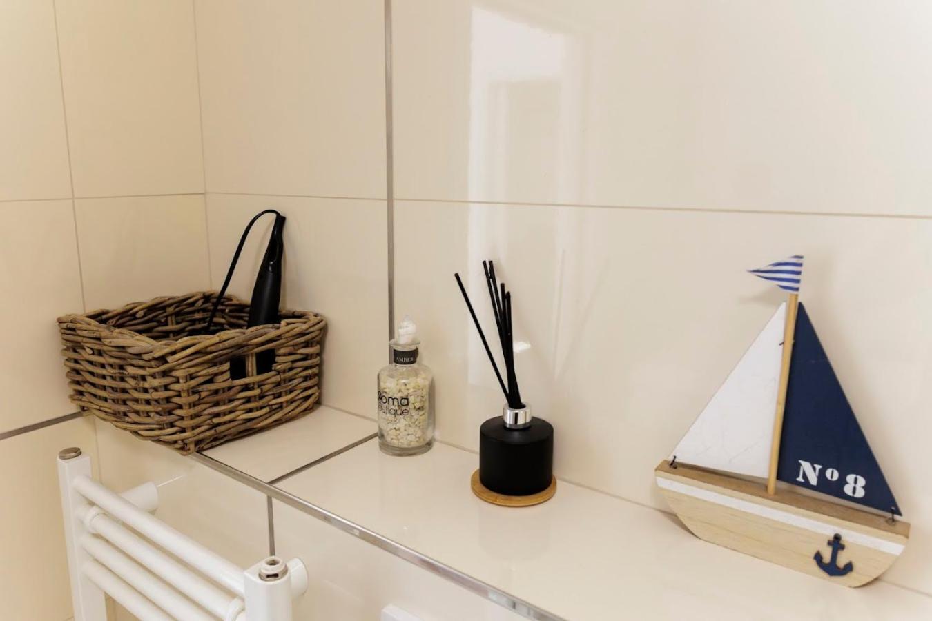 Boutique Flat In Old Town Apartment บราติสลาวา ภายนอก รูปภาพ