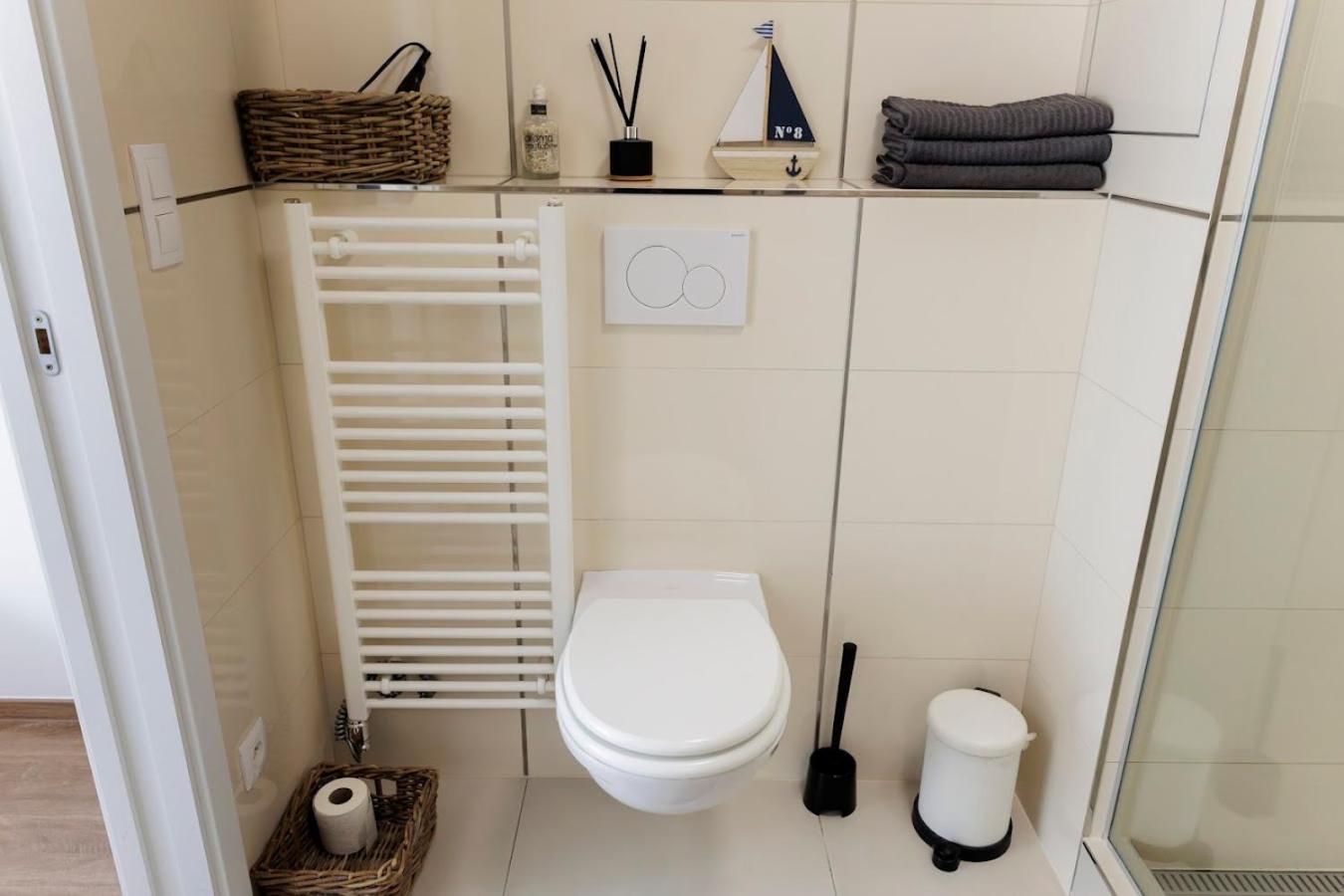 Boutique Flat In Old Town Apartment บราติสลาวา ภายนอก รูปภาพ