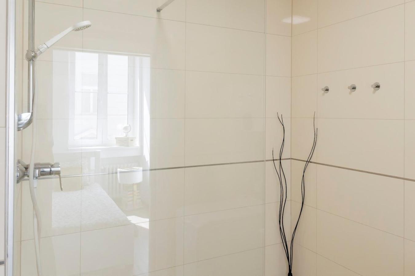 Boutique Flat In Old Town Apartment บราติสลาวา ภายนอก รูปภาพ